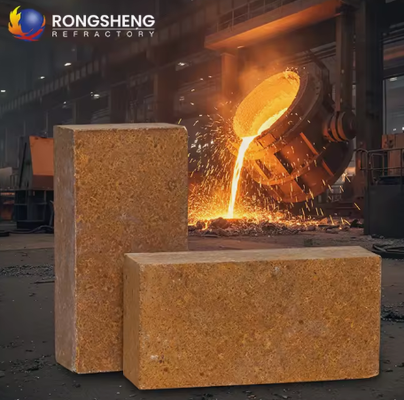 Gạch Magiê nhiệt độ cao Rongsheng 92 95 Gạch Magnesit MGO Lưu trữ nhiệt Gạch Magnesia chịu lửa 230x114x65mm