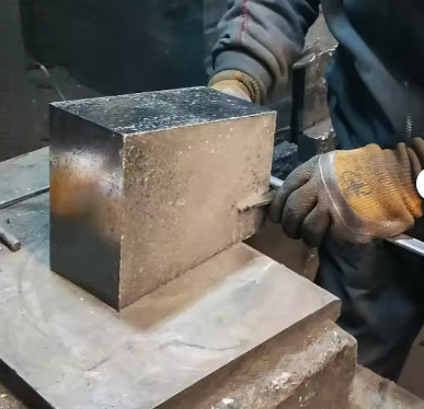 Trung Quốc Giá nhà máy gạch carbon Magnesite chất lượng cao lò nóng chảy sắt được lưu trữ gạch carbon Magnesia lửa