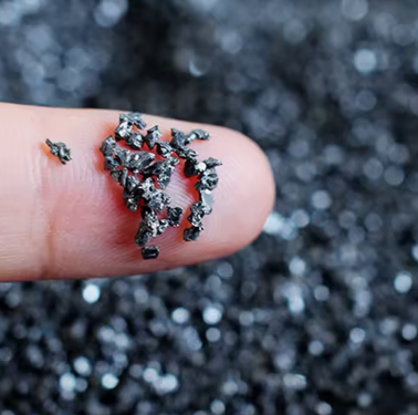 Cao chất lượng Black Silicon Carbide Emery Powder 97-99% Độ tinh khiết Sic Abrasive Refractory Polishing Silicon Carbide Grit