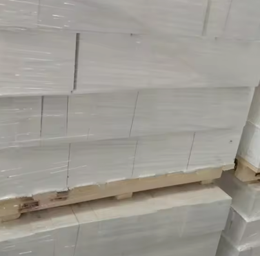 Gạch Corundum Mullite hợp nhất Alumina tinh khiết cao Lò nung nhiệt độ cao Gạch chịu lửa Corundum Mullite
